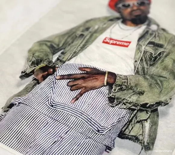 Andr XL and L Short White Benjamin Person é Tee 22FW T-shirt S Photo Black sleeved Andr M é 0701
